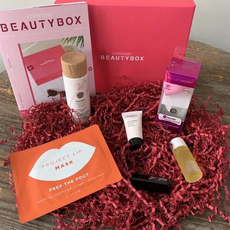 lookfantastic beauty box february 2020 amour edition review