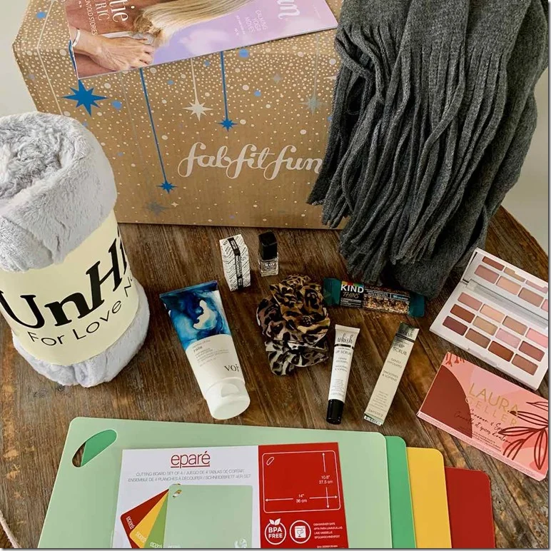 fabfitfun-winter-box-2020-review - 33