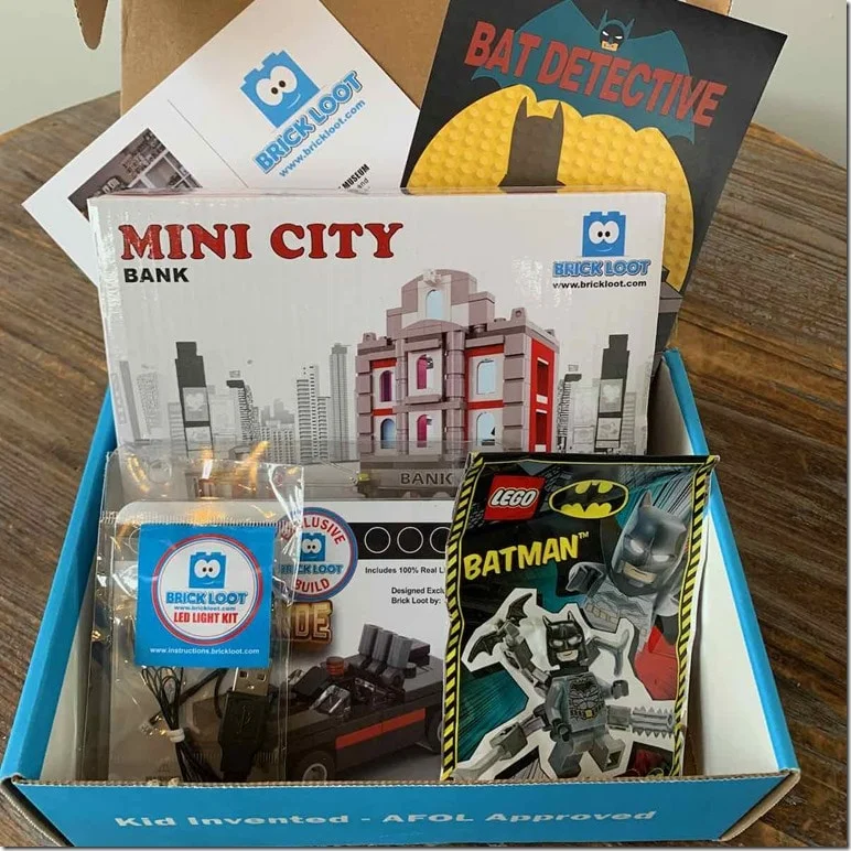 brick-loot-december-2020-review-batman - 3