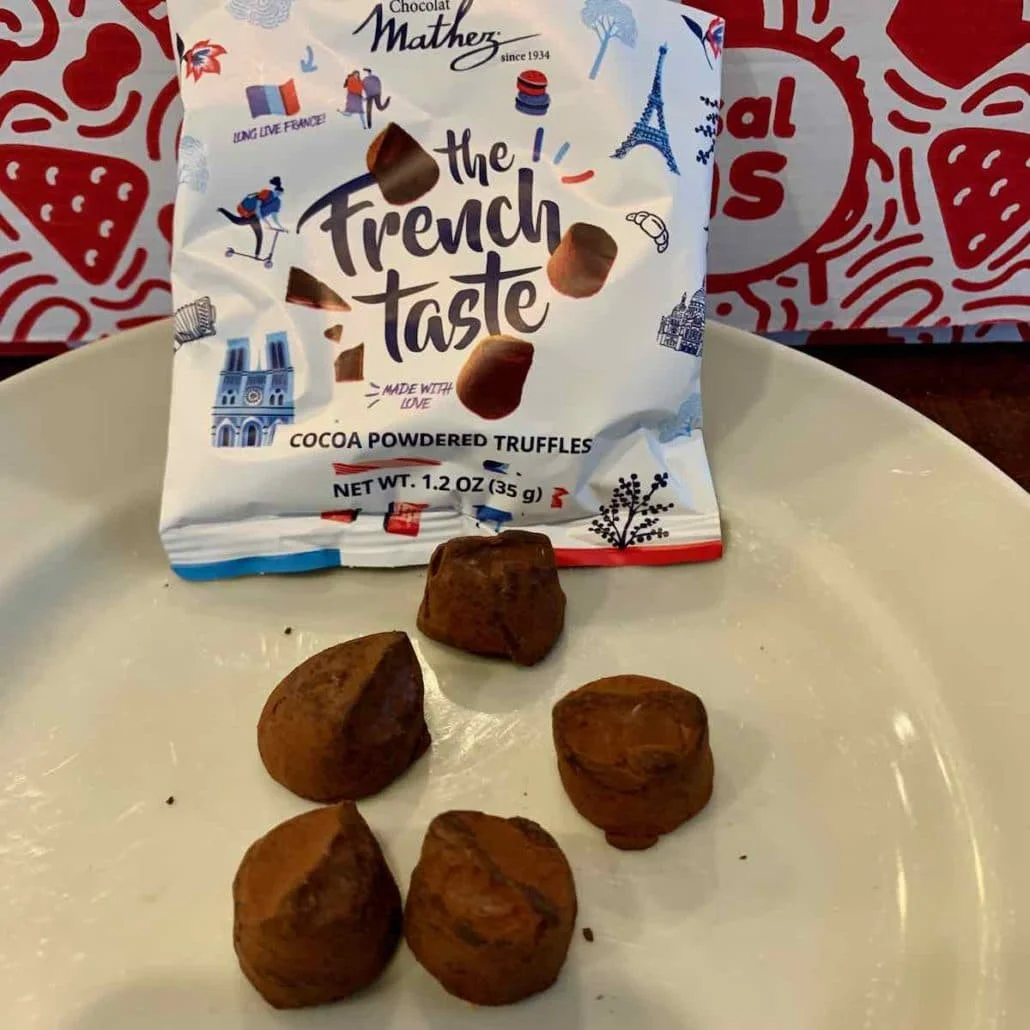 universal yums december 2020 review holiday 25