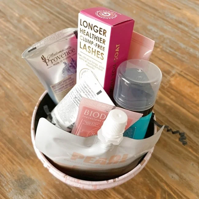 GLOSSYBOX Easter Egg 2021 Review 004
