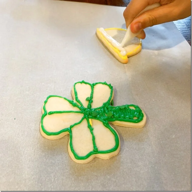 Gramma in a Box March 2021 Review St Patricks Day Treats 004