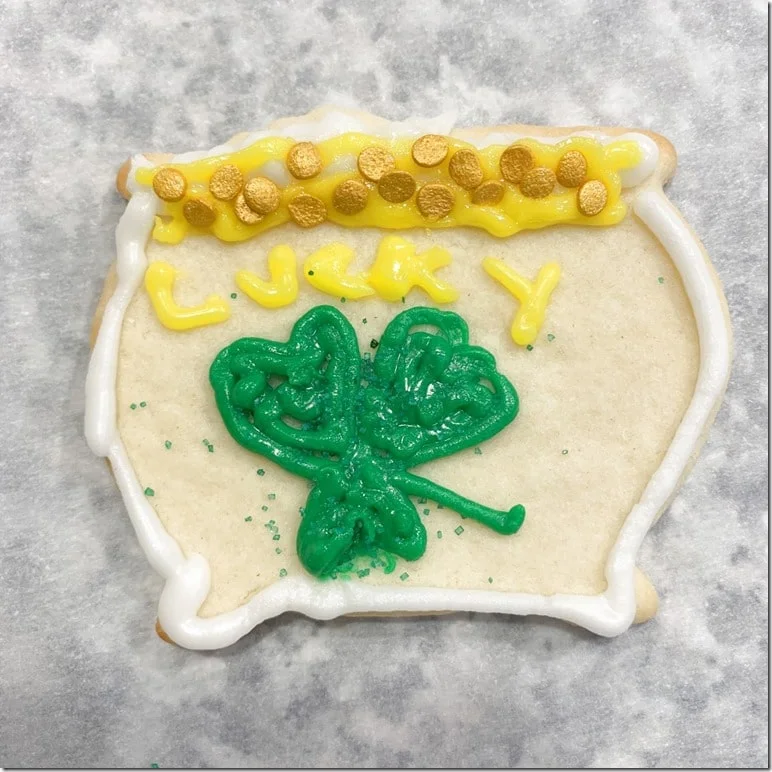 Gramma in a Box March 2021 Review St Patricks Day Treats 020
