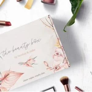 bombay and cedar beauty box 1