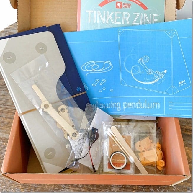 tinker-crate-january-2021-review-glowing-pendulum (3)