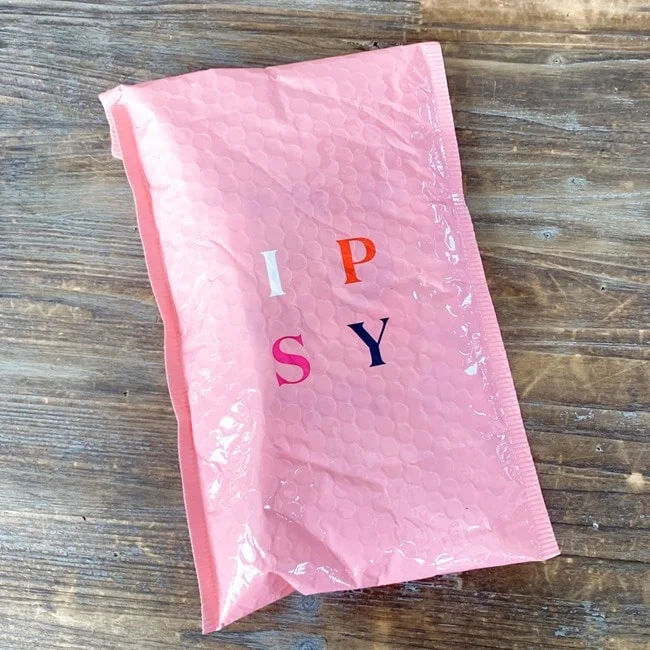 IPSY Glam Bag April 2021 Review 007