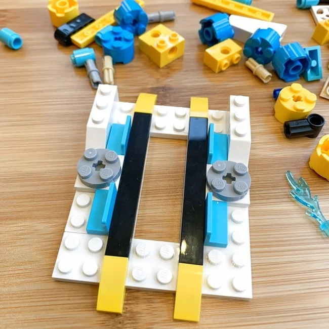 Brick Loot April 2021 Review   Coupon 004