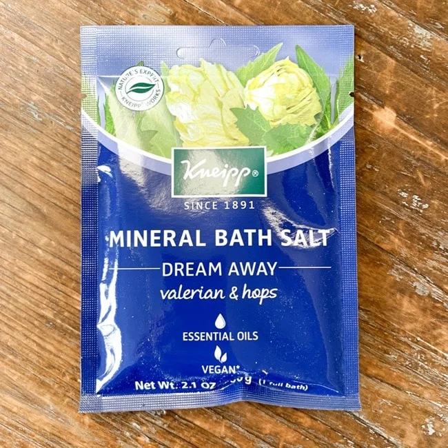 GLOSSYBOX May 2021 Review   Coupon 011