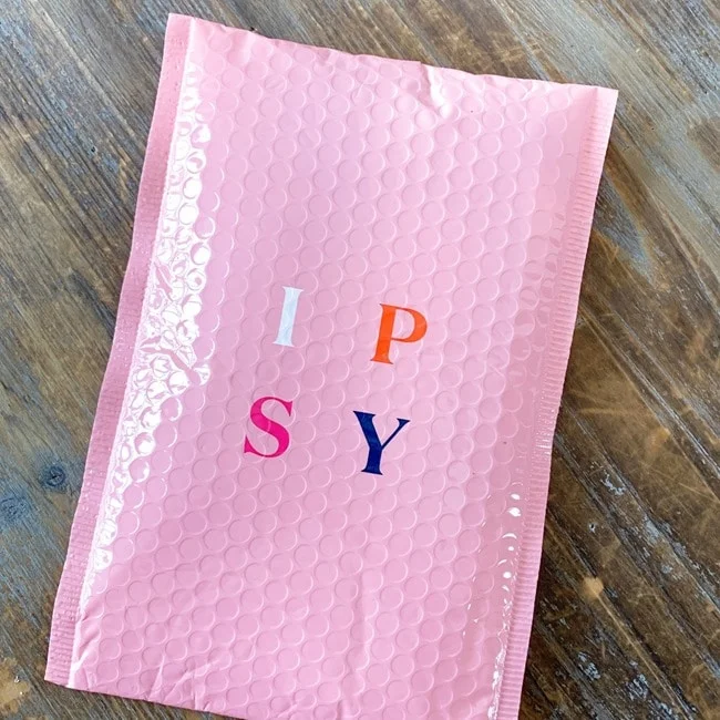 IPSY Glam Bag January 2021 Review 006