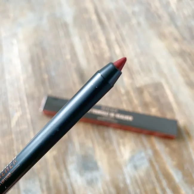 POUTBOX PLUS April 2021 Review 023