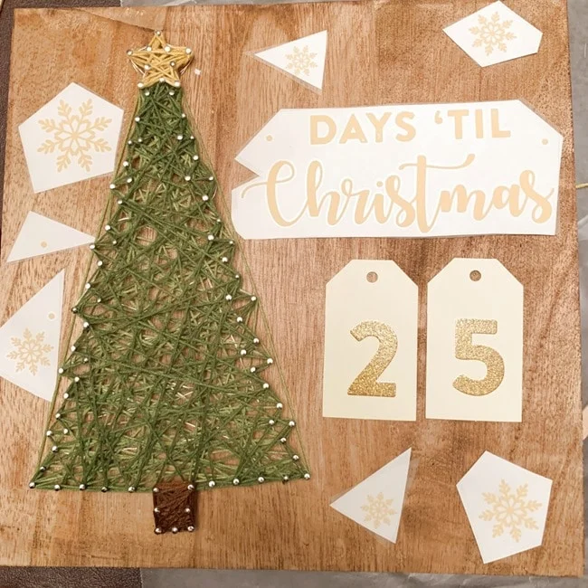 Annie's Creative Woman Kit-of-the-Month Club Countdown to Christmas Review   Coupon 017