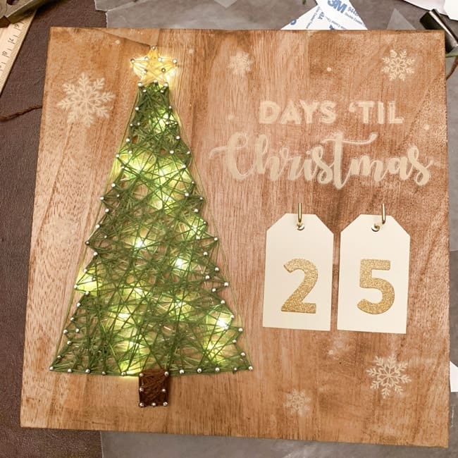 Annie's Creative Woman Kit-of-the-Month Club Countdown to Christmas Review   Coupon 022