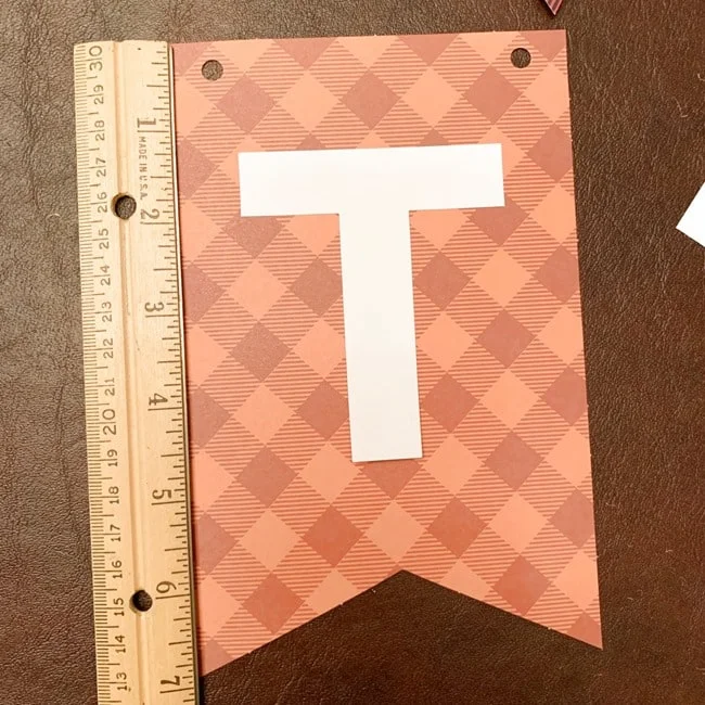 Annie's Creative Woman Kit-of-the -Month Club Reversible Holiday Banner Review 012