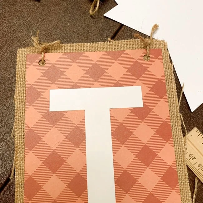 Annie's Creative Woman Kit-of-the -Month Club Reversible Holiday Banner Review 017