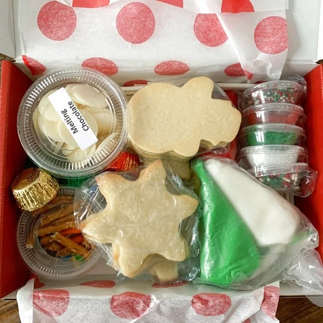 Gramma in a Box December 2021 Review 005