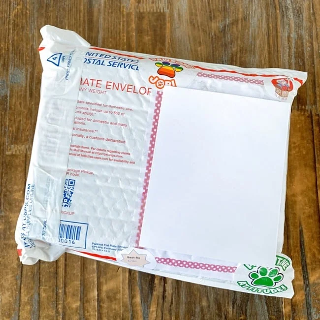 Gramma in a Box January 2022 Review - Dogs and Cats Gramma in a Box January 2022 Review - Dogs and Cats