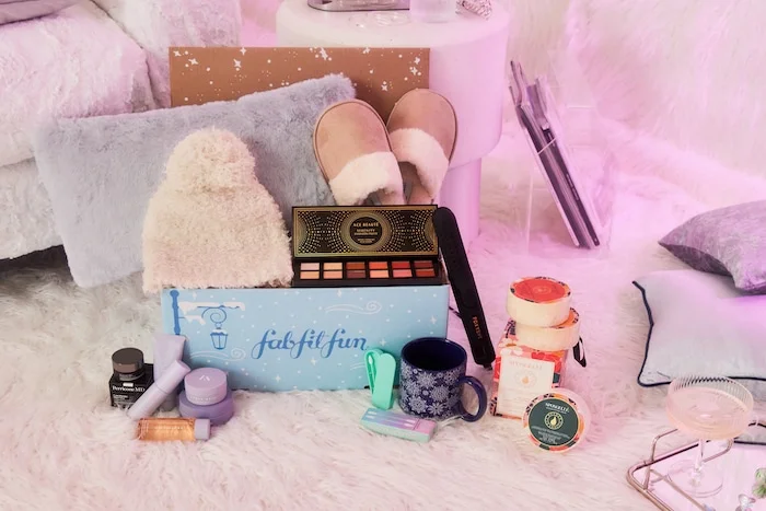 fabfitfun winter 2022 full box spoilers customization choices 1 6 10 off coupon