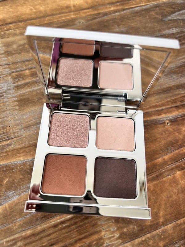IL MAKIAGE Color Boss Squad Eye Color Quad Palette in the Real Deal inside