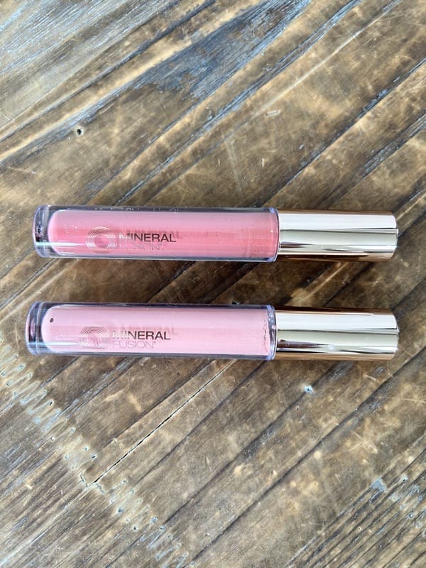 MINERAL FUSION Hydroshine Lip Glosses in Jaipur and Bermuda